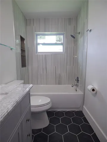 $449,500 | 8808 44th Ave Drive West, Bradenton, FL 34210