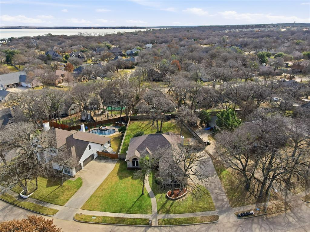 1312 Crows Nest Court Azle, TX 76020 - Photo 6 of 28