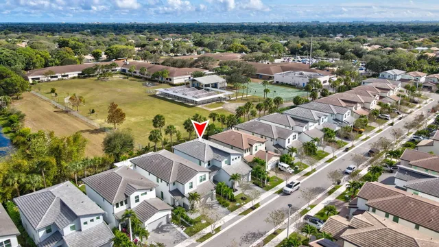 $865,000 | 1595 Verawood Lane, Delray Beach, FL 33445