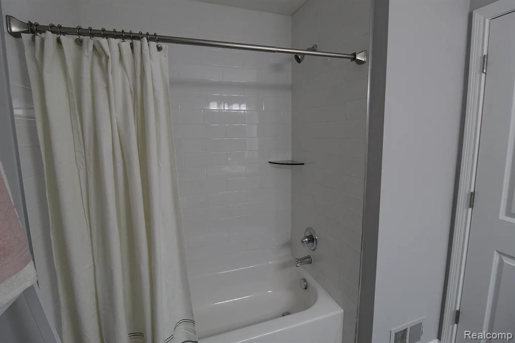 29451-29515 Hoover Road Warren, MI 48093 - Photo 17 of 19