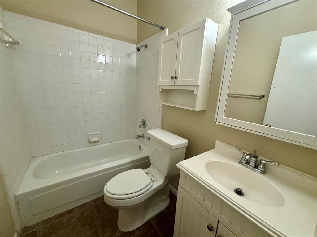 2915 Roxboro Road Euless, TX 76039 - Photo 21 of 22 Gallery Image 21