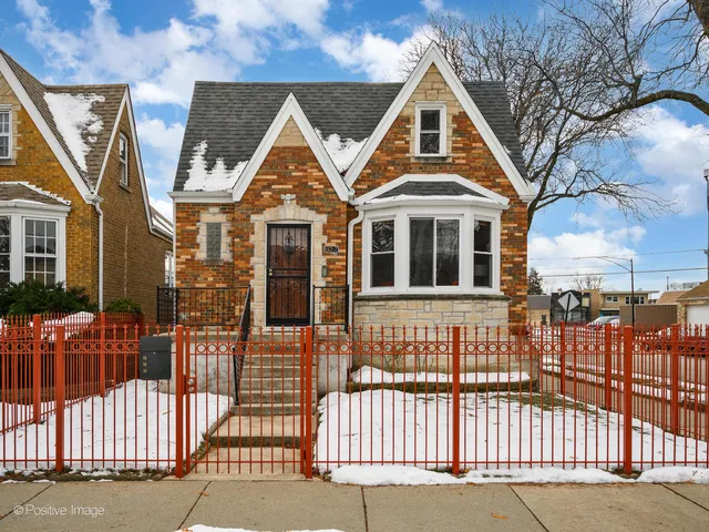 $499,900 | 6057 West Melrose Street, Chicago, IL 60634