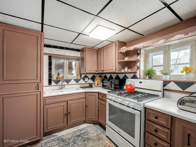 $499,900 | 6057 West Melrose Street, Chicago, IL 60634