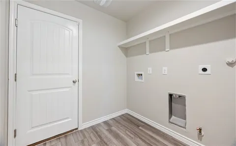 $329,900 | 1342 Alexandra Pk Lane, Corpus Christi, TX 78415