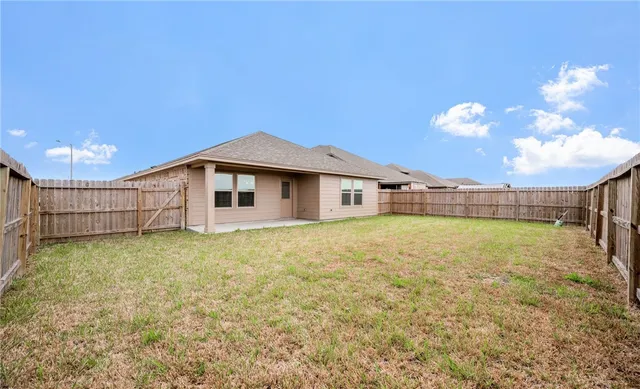 $329,900 | 1342 Alexandra Pk Lane, Corpus Christi, TX 78415