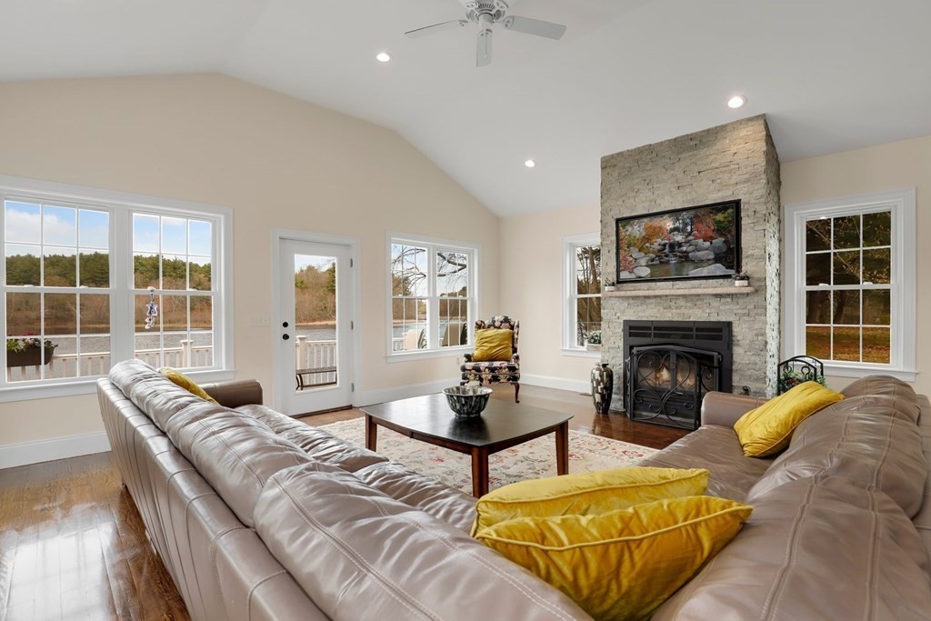 11 R Lowell Junction Road Andover, MA 01810 - Photo 11 of 40 Gallery Image 11