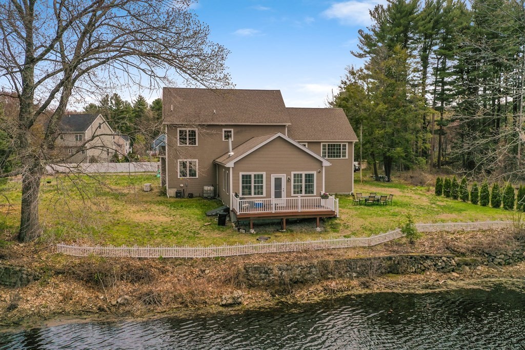 11 R Lowell Junction Road Andover, MA 01810 - Photo 40 of 40 Gallery Image 40