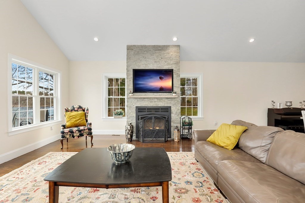 11 R Lowell Junction Road Andover, MA 01810 - Photo 9 of 40 Gallery Image 9