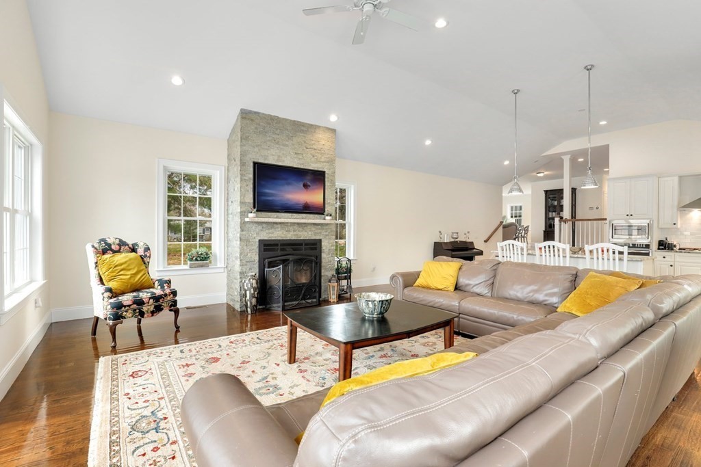 11 R Lowell Junction Road Andover, MA 01810 - Photo 10 of 40 Gallery Image 10