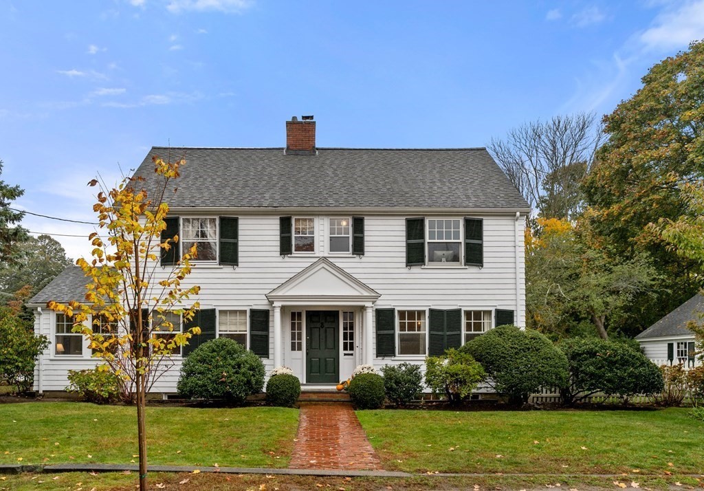 2 Tully Road Marblehead, MA 01945 - Photo 1 of 38 Gallery Image 1