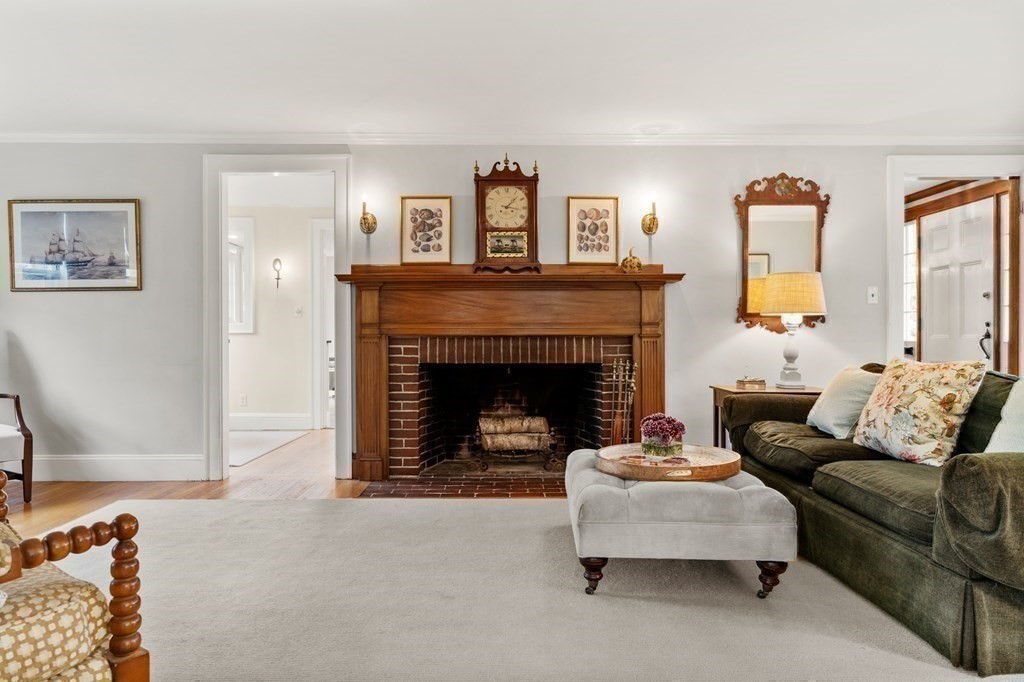 2 Tully Road Marblehead, MA 01945 - Photo 12 of 38 Gallery Image 12