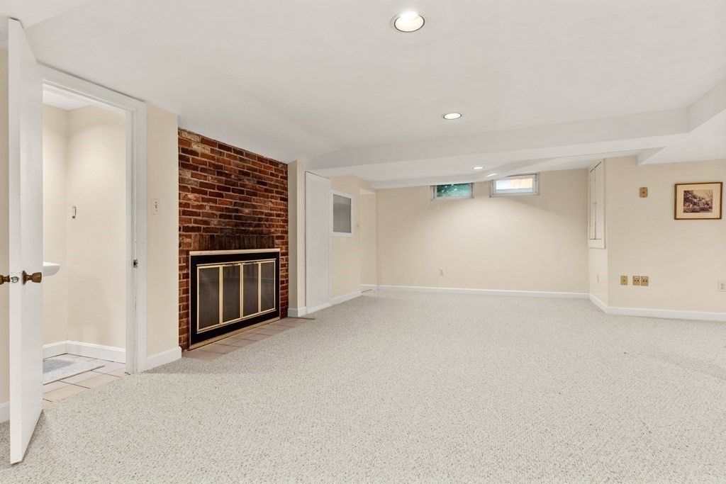 2 Tully Road Marblehead, MA 01945 - Photo 34 of 38 Gallery Image 34