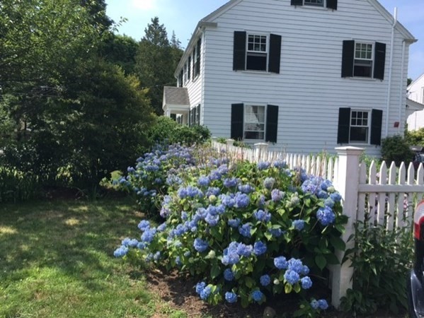 2 Tully Road Marblehead, MA 01945 - Photo 6 of 38 Gallery Image 6