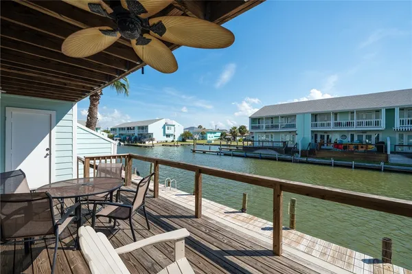 $415,000 | 905 Sandollar Street, Unit 905, Rockport, TX 78382