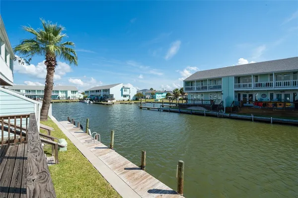 $415,000 | 905 Sandollar Street, Unit 905, Rockport, TX 78382