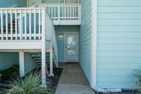 $415,000 | 905 Sandollar Street, Unit 905, Rockport, TX 78382