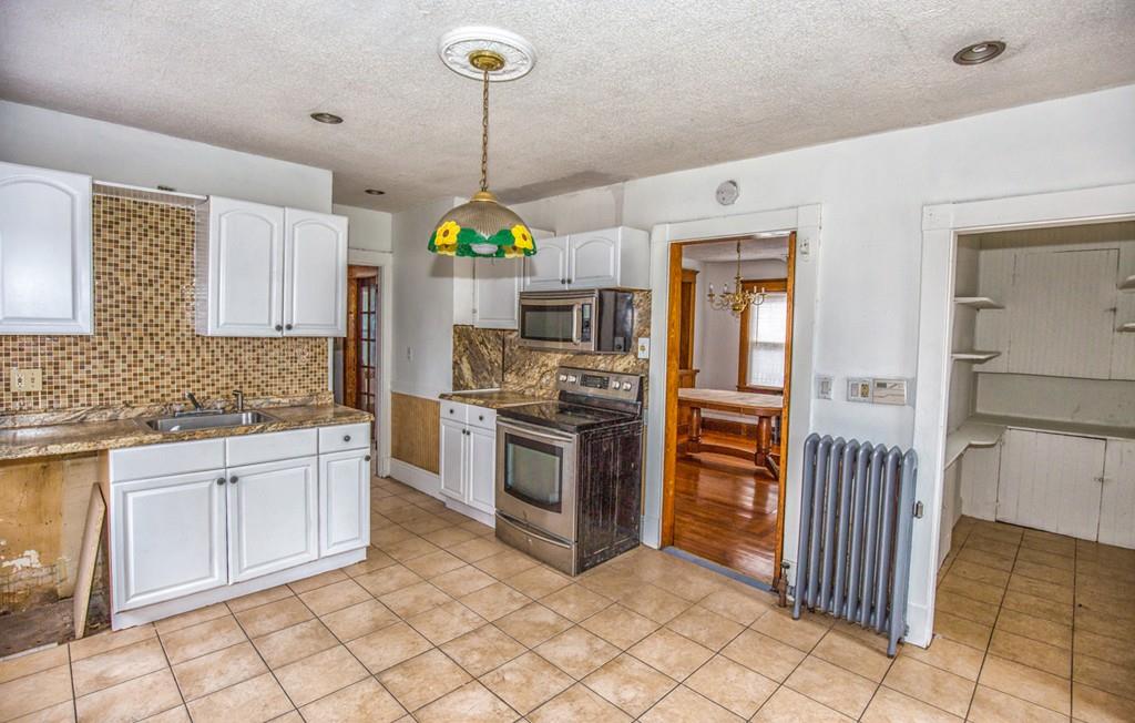 87 Cherrelyn Street Springfield, MA 01104 - Photo 12 of 32 Gallery Image 12