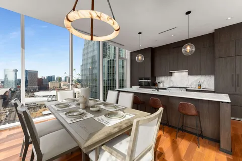 $2,800,000 | 160 2nd Avenue South, Unit 1902, Nashville, TN 37201