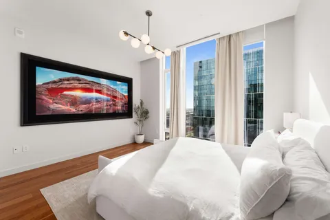 $2,800,000 | 160 2nd Avenue South, Unit 1902, Nashville, TN 37201