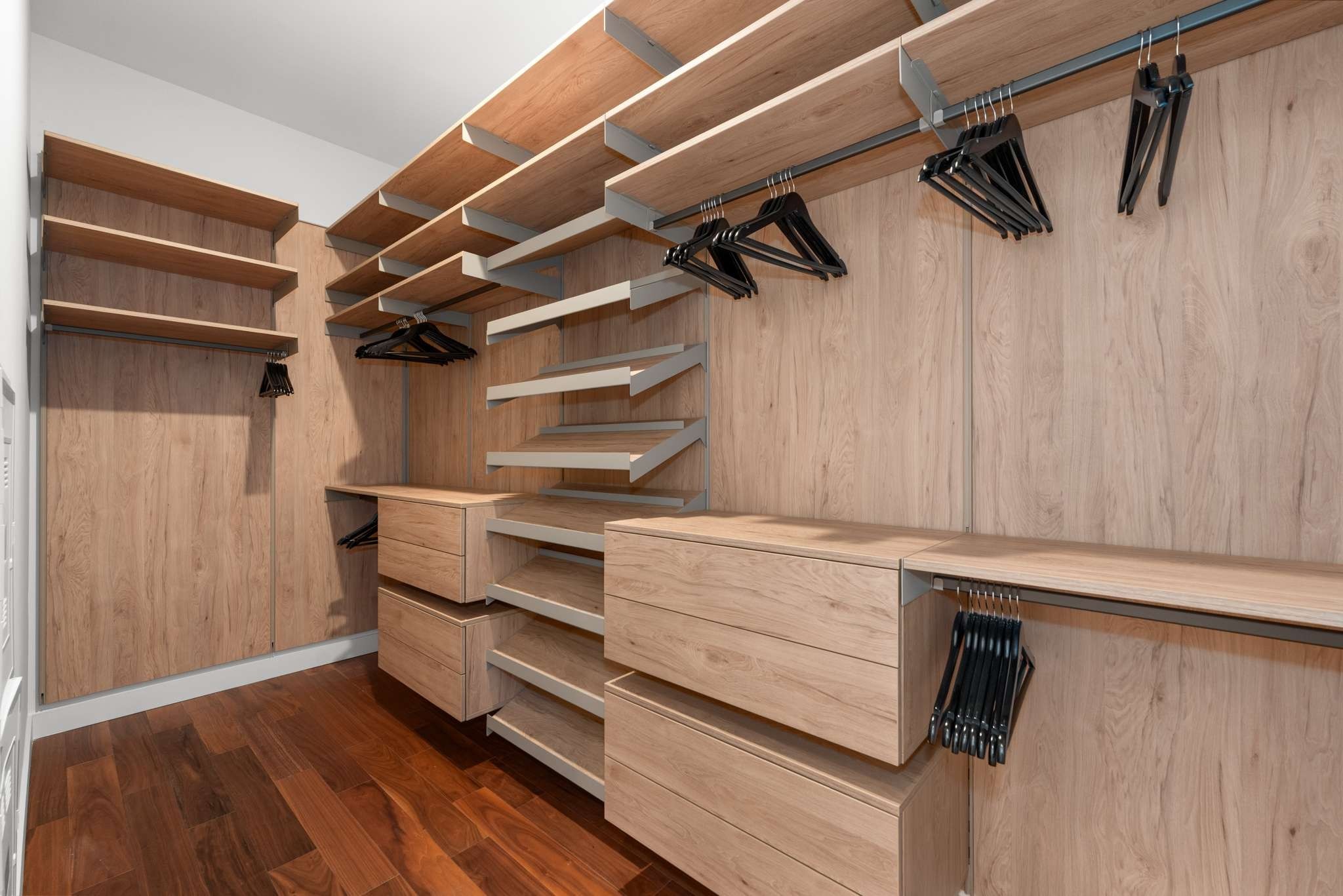 160 2nd Avenue South, Unit 1902 Nashville, TN 37201 - Photo 14 of 40 a view of walk in closet with empty racks