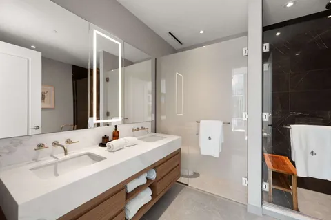 $2,800,000 | 160 2nd Avenue South, Unit 1902, Nashville, TN 37201