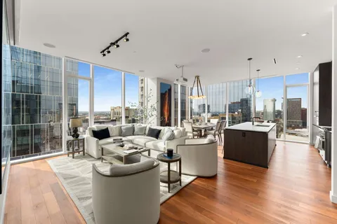 $2,800,000 | 160 2nd Avenue South, Unit 1902, Nashville, TN 37201