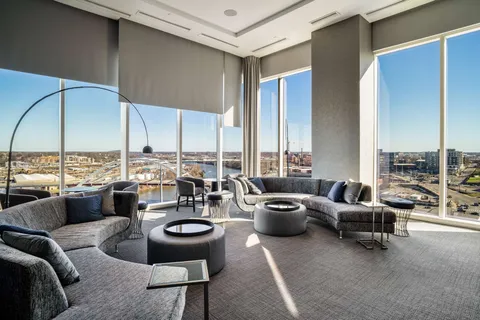 $2,800,000 | 160 2nd Avenue South, Unit 1902, Nashville, TN 37201