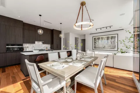 $2,800,000 | 160 2nd Avenue South, Unit 1902, Nashville, TN 37201