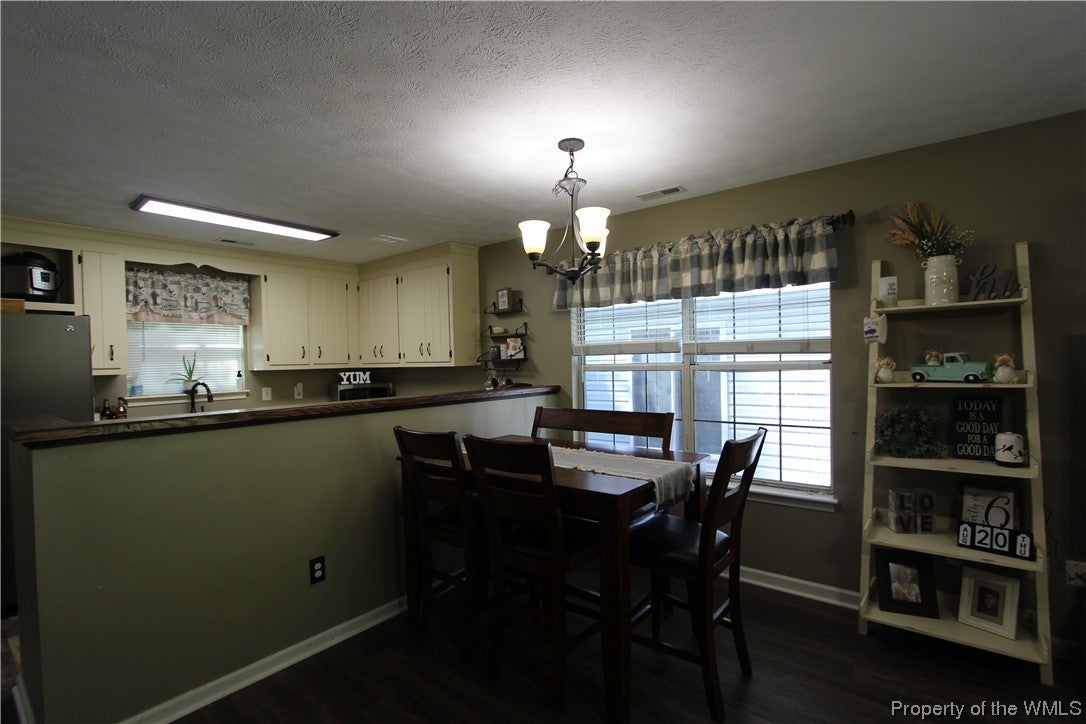 8831 Marlfield Road Gloucester, VA 23061 - Photo 17 of 36 Gallery Image 17