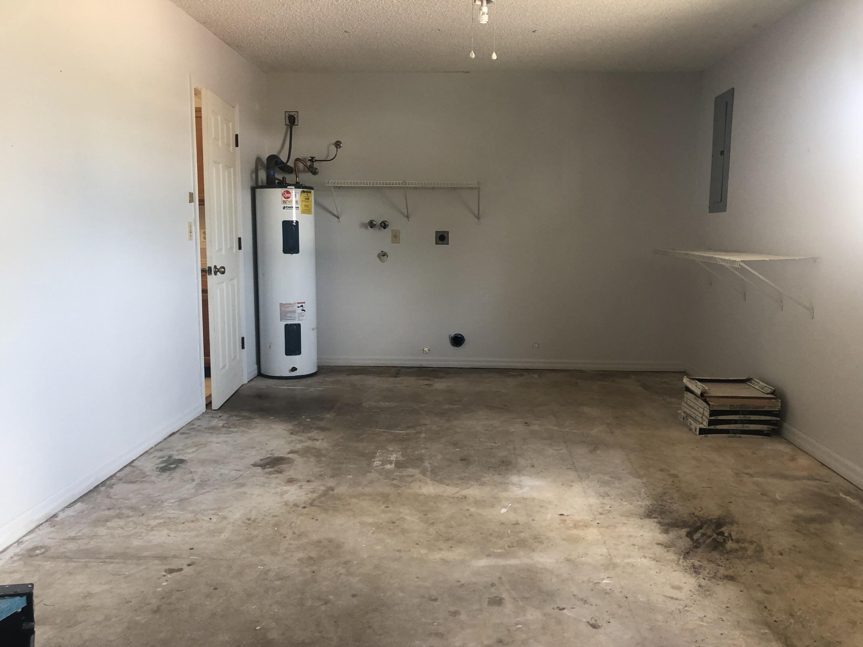 6505 Bayard Road Fort Pierce, FL 34951 - Photo 25 of 26 Garage