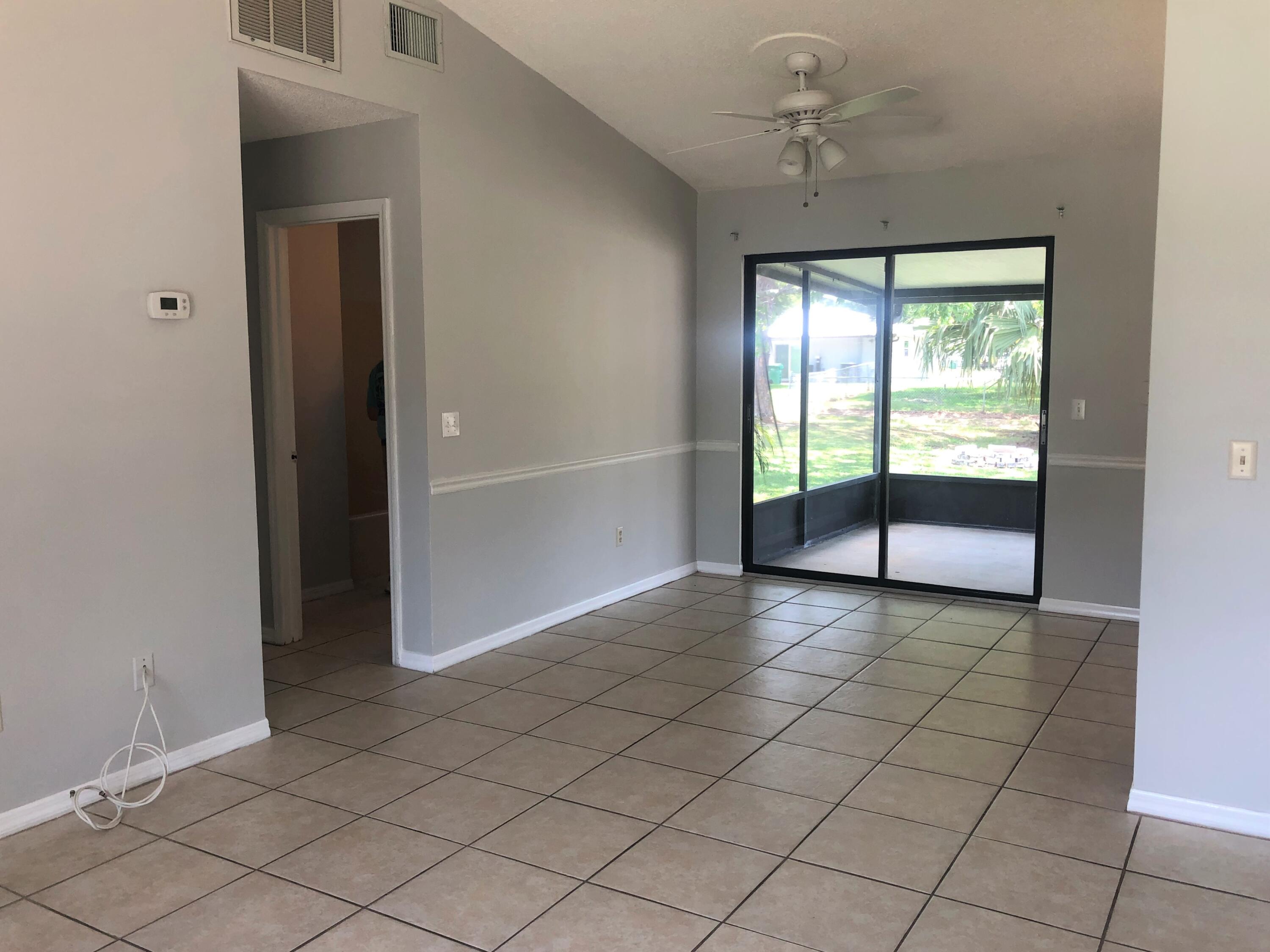 6505 Bayard Road Fort Pierce, FL 34951 - Photo 5 of 26 Dining area