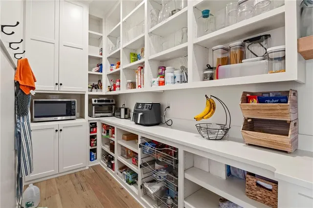 $1,475,000 | 16704 Earnshaw Street, Overland Park, KS 66221