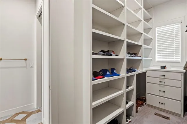 $1,475,000 | 16704 Earnshaw Street, Overland Park, KS 66221