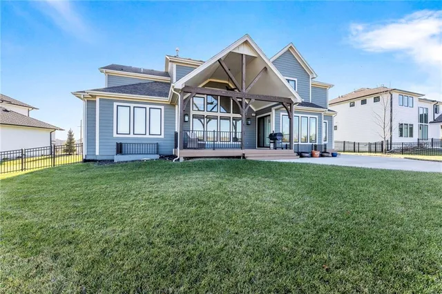 $1,475,000 | 16704 Earnshaw Street, Overland Park, KS 66221