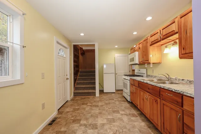 $369,000 | 1164 Main Street, Grafton, NH 03240