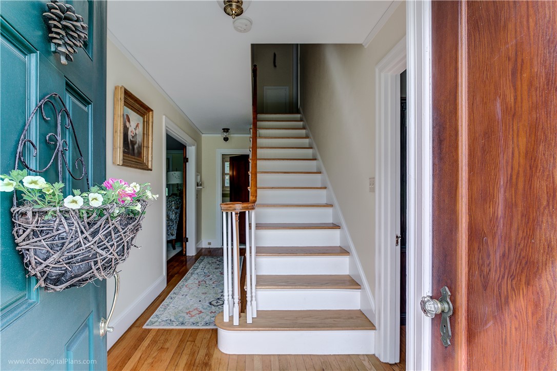 69 Washington Road Barrington, RI 02806 - Photo 5 of 45