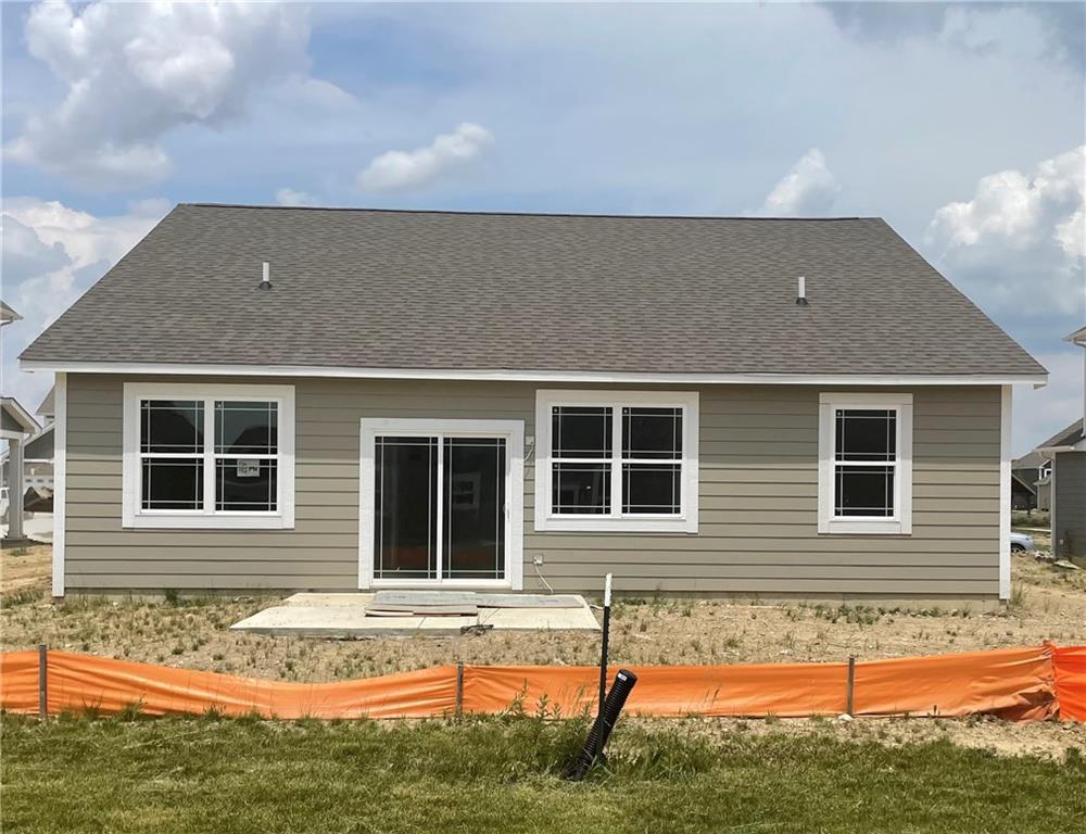 307 Limerick Lane Pendleton, IN 46064 - Photo 2 of 6