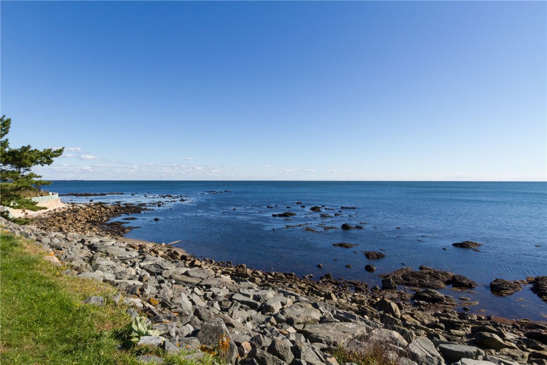 229 Ruggles Avenue Newport, RI 02840 - Photo 31 of 40 Southeasterly view