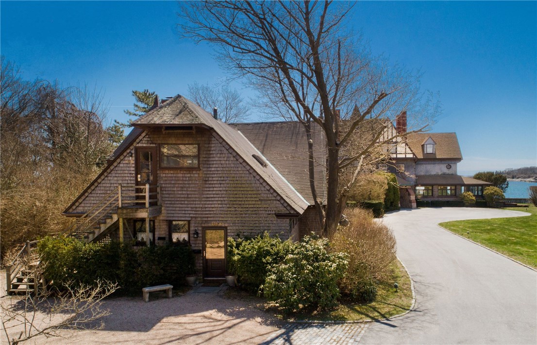 229 Ruggles Avenue Newport, RI 02840 - Photo 37 of 40 Carriage House
