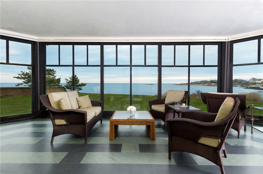 229 Ruggles Avenue Newport, RI 02840 - Photo 8 of 40 Loggia