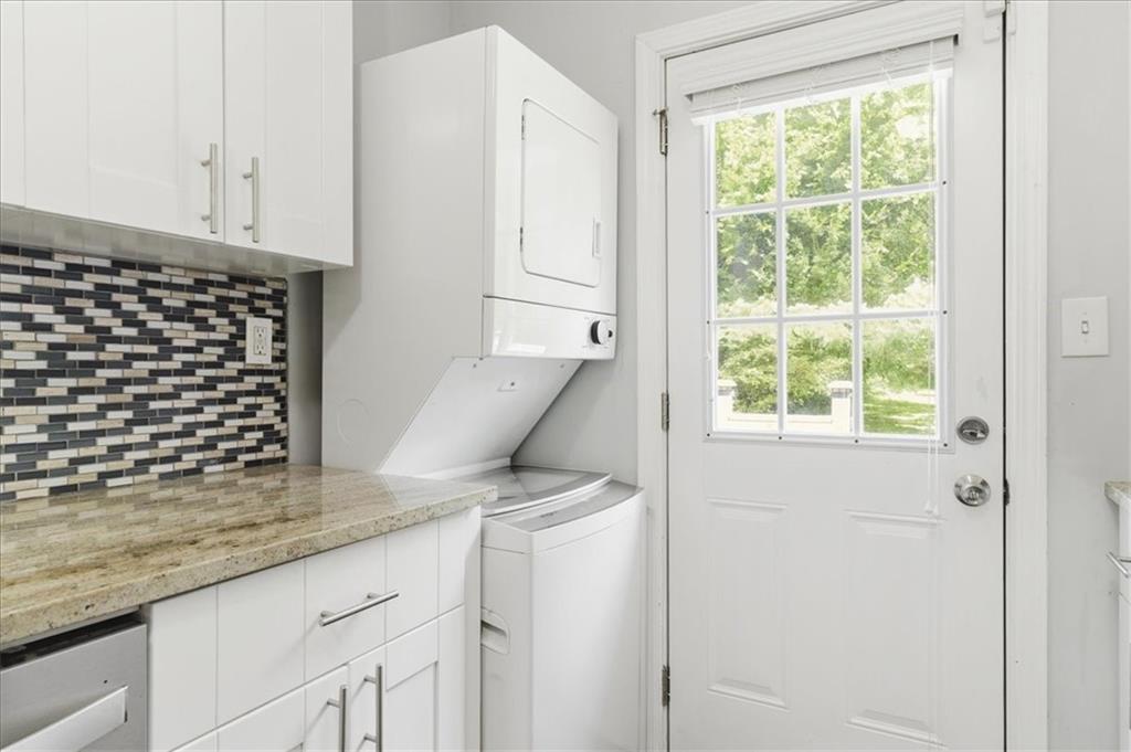 2705 Lincoln Court Northwest Atlanta, GA 30318 - Photo 12 of 25
