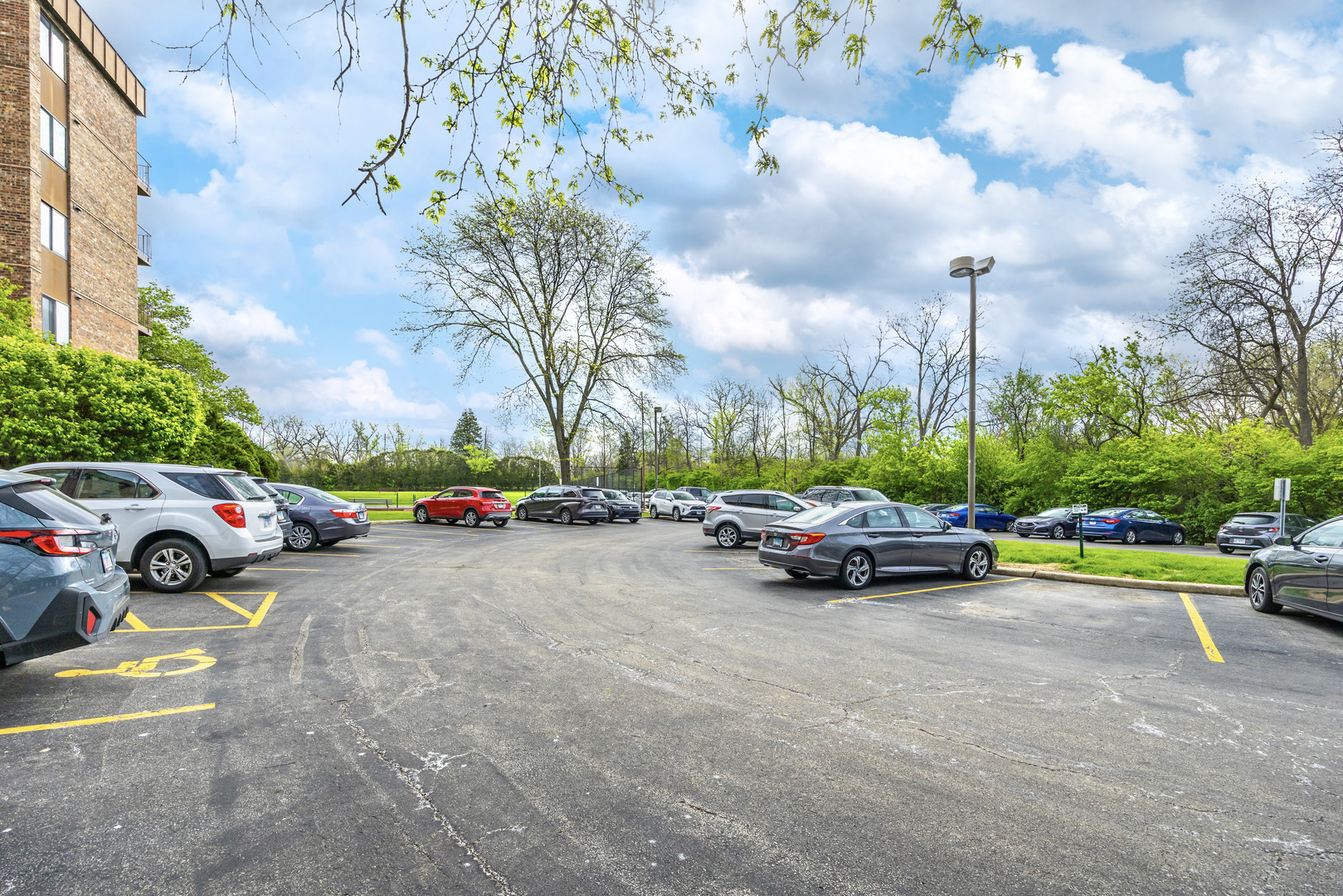 425 Walnut Creek Road, Unit 1608 Lisle, IL 60532 - Photo 5 of 7