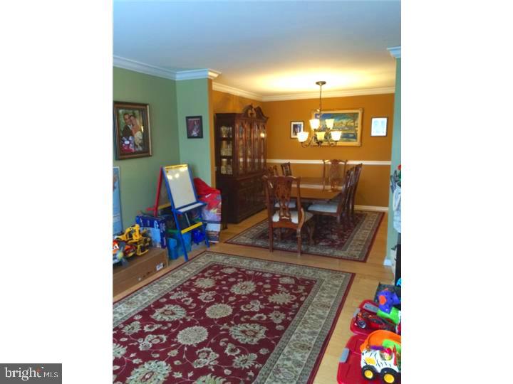 2405 Gramercy Way Mount Laurel, NJ 08054 - Photo 5 of 9