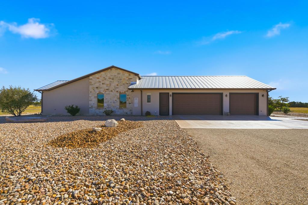 601 Garrison Road Fredericksburg, TX 78624 - Photo 47 of 77