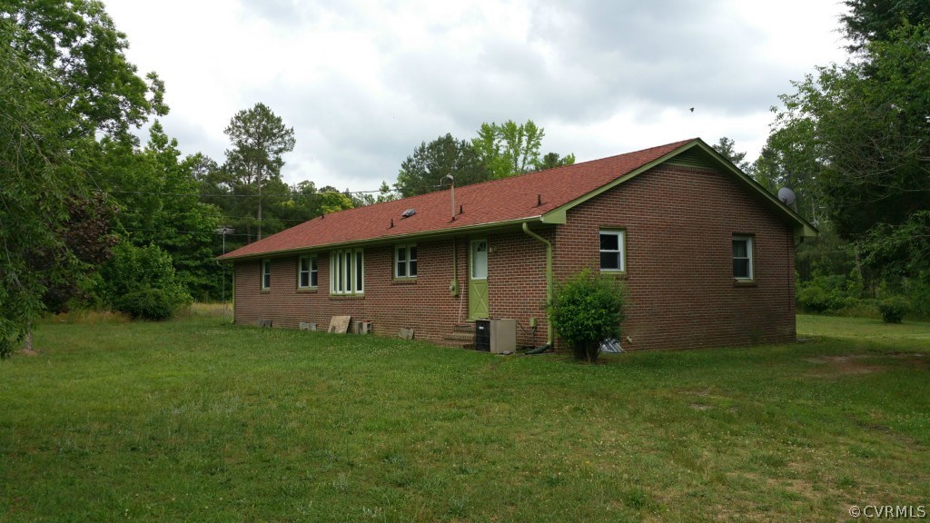5512 Hair Road Disputanta, VA 23842 - Photo 5 of 24 Gallery Image 5