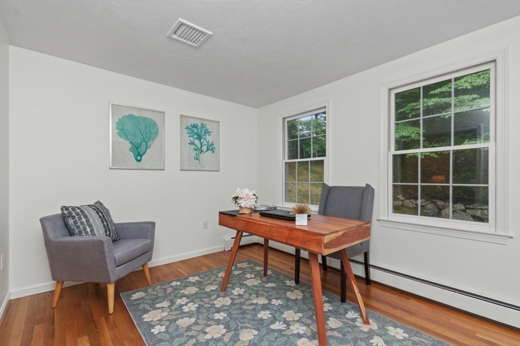 71 Richdale Road Needham, MA 02494 - Photo 5 of 23 Gallery Image 5