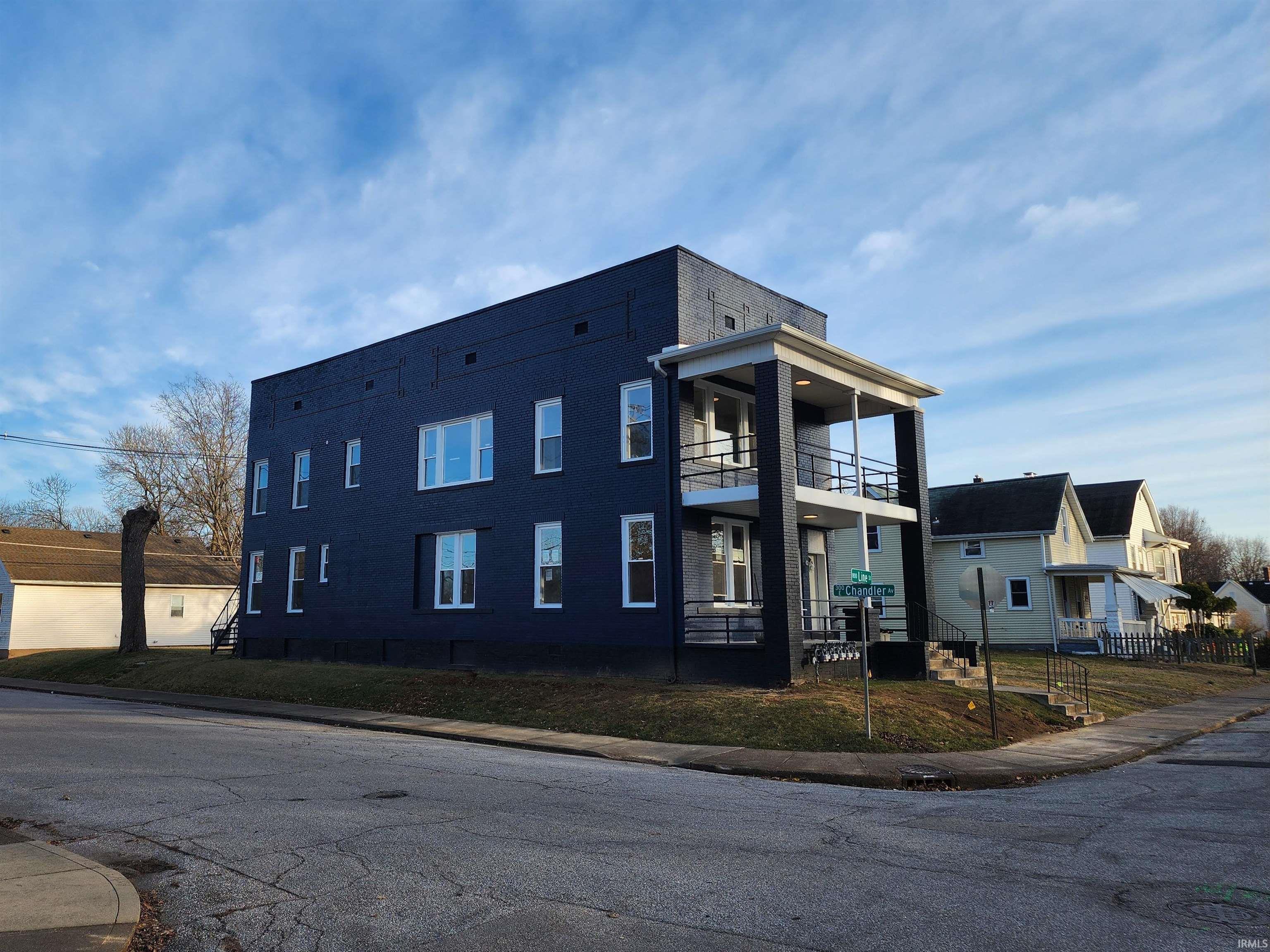 800 Line Street Evansville, IN 47713 - Photo 2 of 20