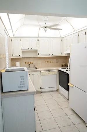 $99,500 | 101 Cambridge Trail, Unit 205, Sun City Center, FL 33573