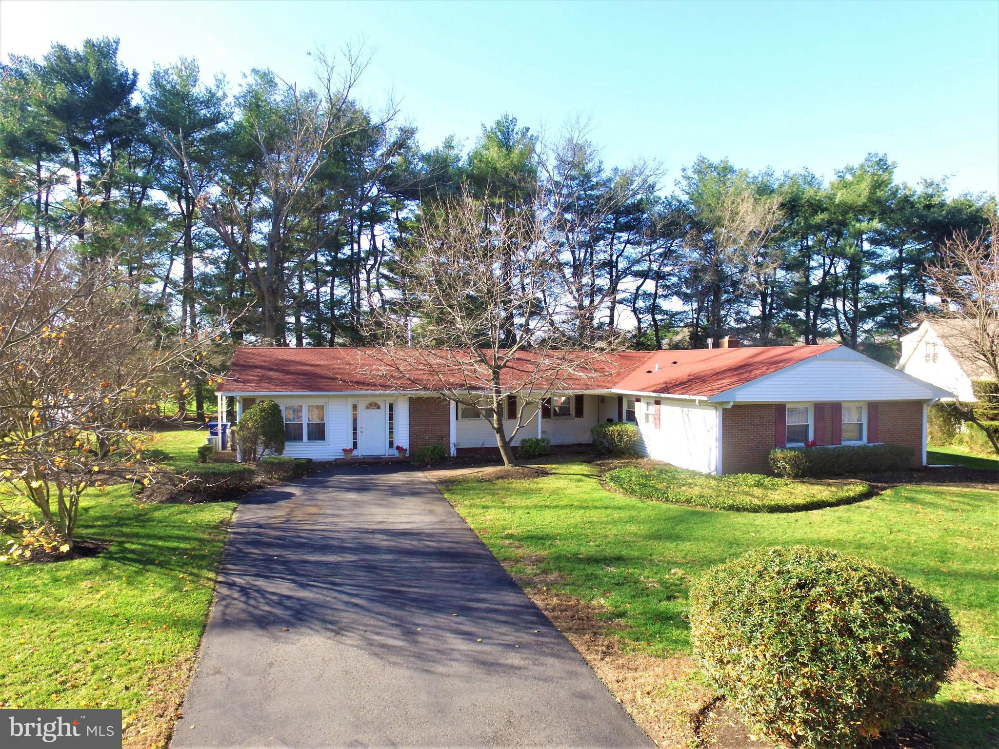 60 Country Club Road Willingboro, NJ 08046 - Photo 2 of 23 Gallery Image 2