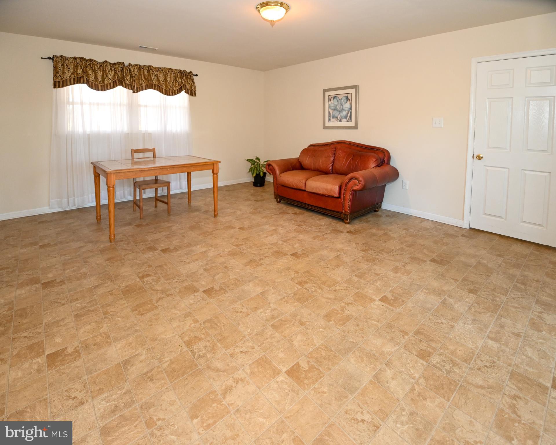 60 Country Club Road Willingboro, NJ 08046 - Photo 9 of 23 Gallery Image 9